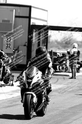 media/May-06-2024-Moto Forza (Mon) [[b33359f27d]]/Around the Pits/